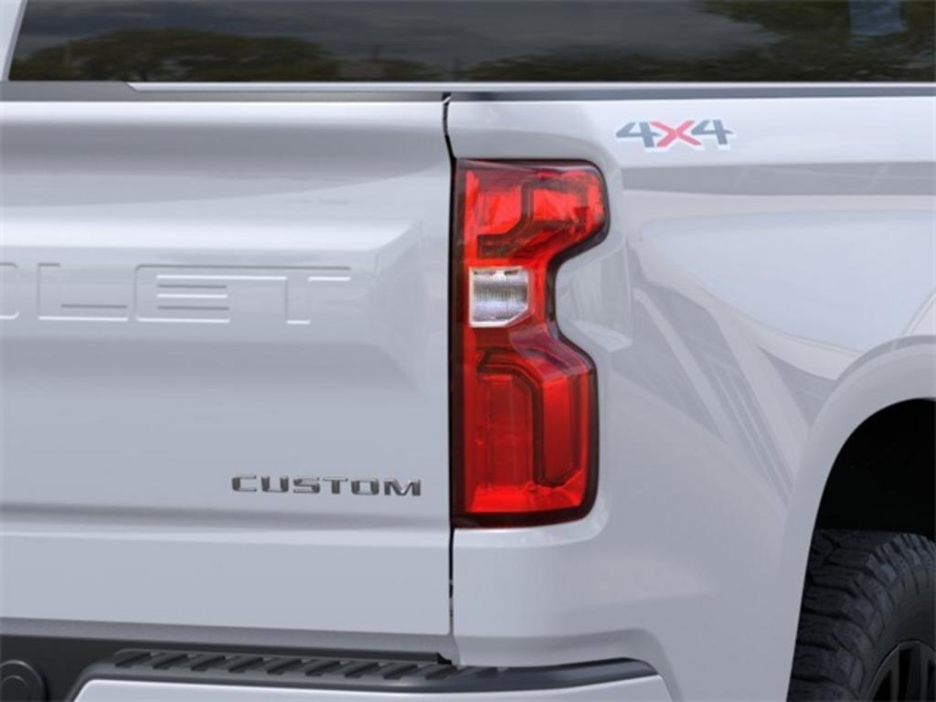 2023 Chevrolet Silverado 1500 Custom photo