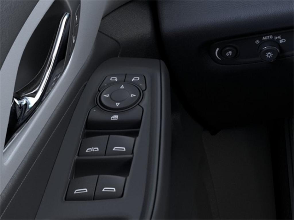 2023 Chevrolet Traverse LT photo