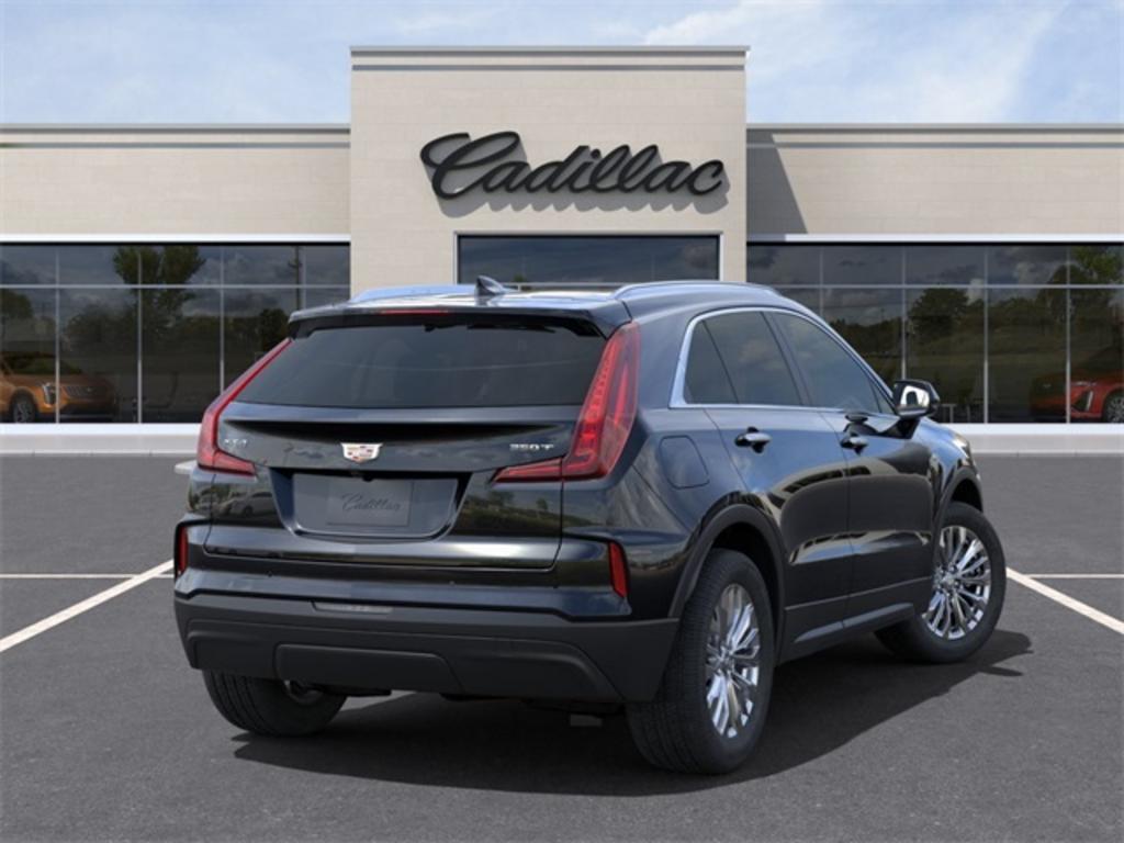 2024 Cadillac XT4 Luxury photo