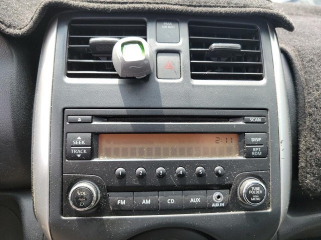 2014 Nissan Versa - $9,000