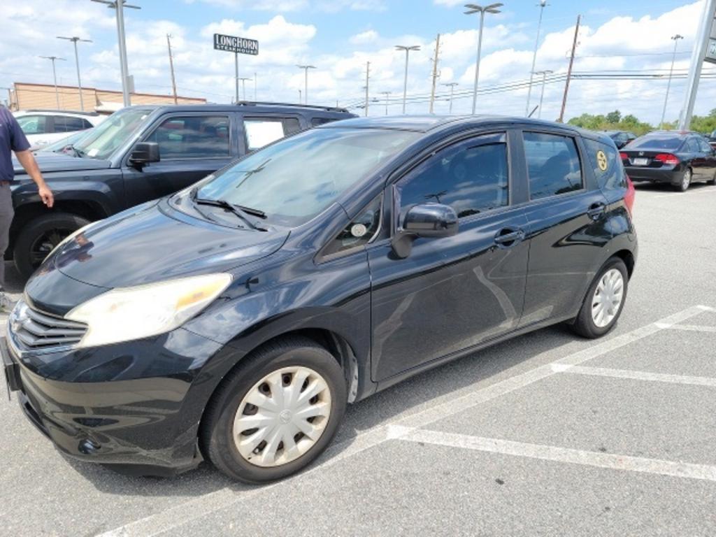 2014 Nissan Versa - $9,000