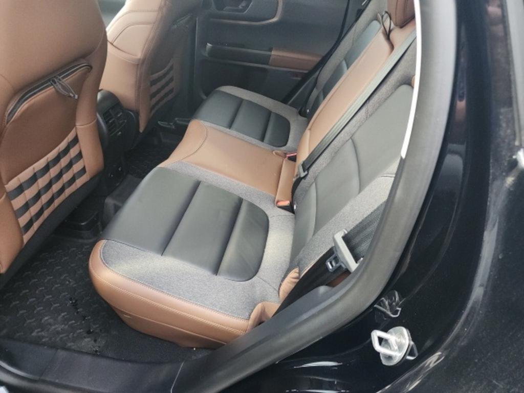 2023 Ford Bronco - $37,000