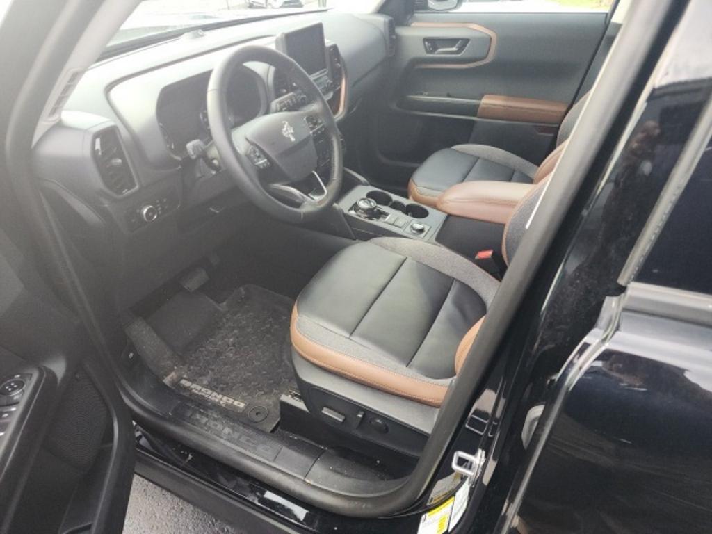 2023 Ford Bronco - $37,000