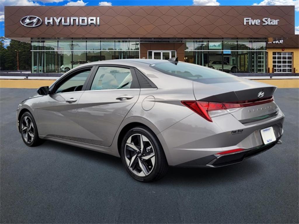 2023 Hyundai Elantra - $26,000