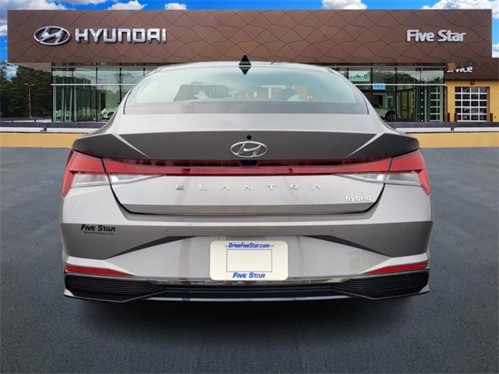 2023 Hyundai Elantra - $26,000