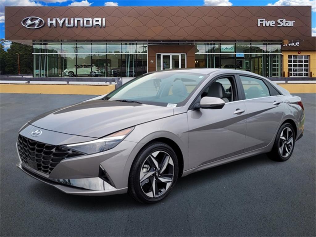 2023 Hyundai Elantra - $26,000