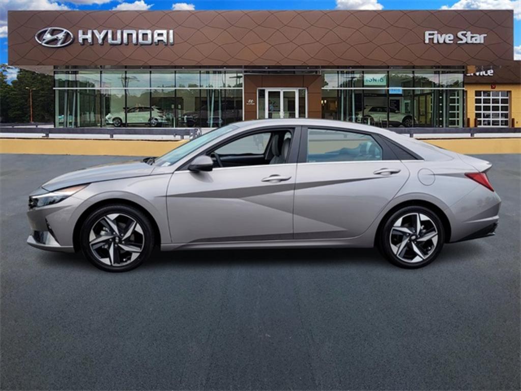 2023 Hyundai Elantra - $26,000