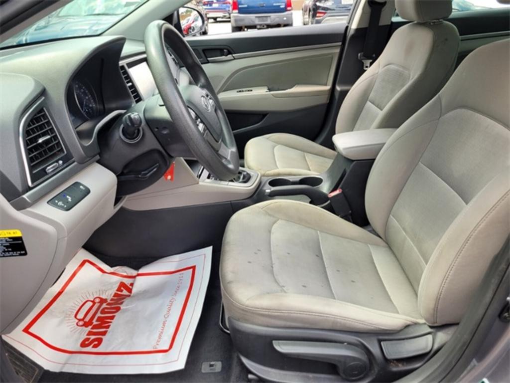 2018 Hyundai Elantra - $9,500