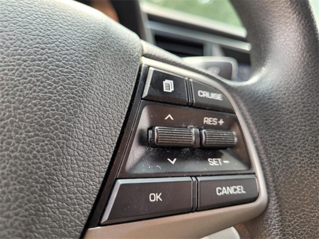 2018 Hyundai Elantra - $9,500