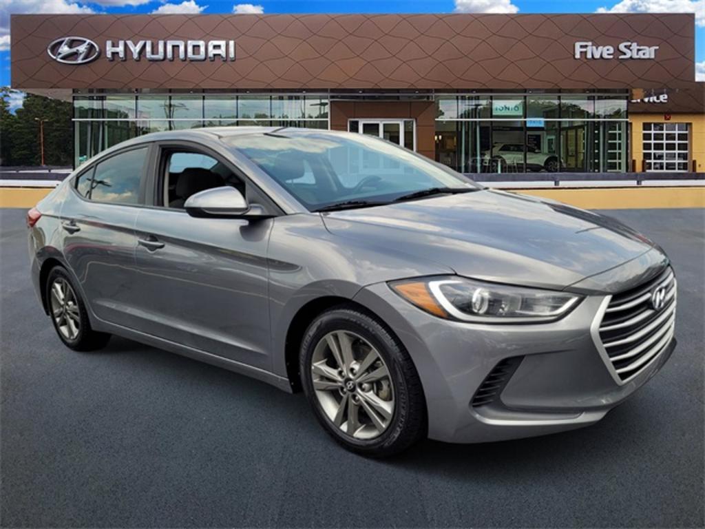 2018 Hyundai Elantra SEL photo