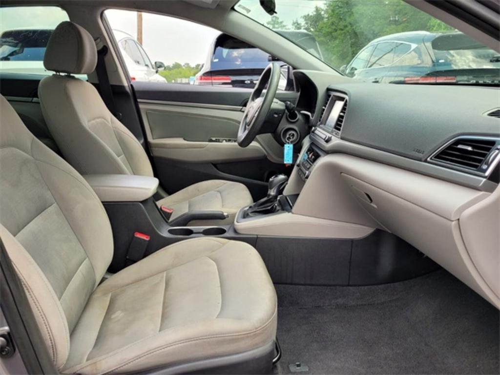 2018 Hyundai Elantra - $9,500