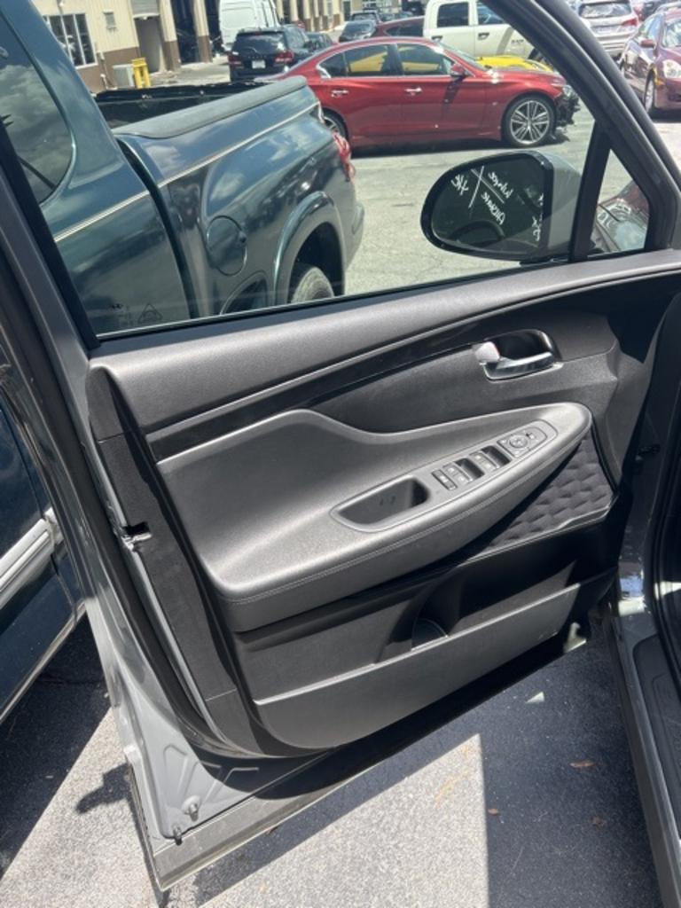 2023 Hyundai Santa Fe - $30,000