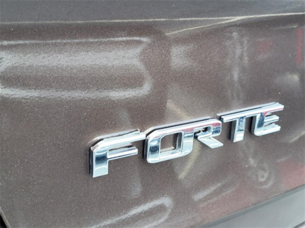 2017 Kia Forte - $13,500