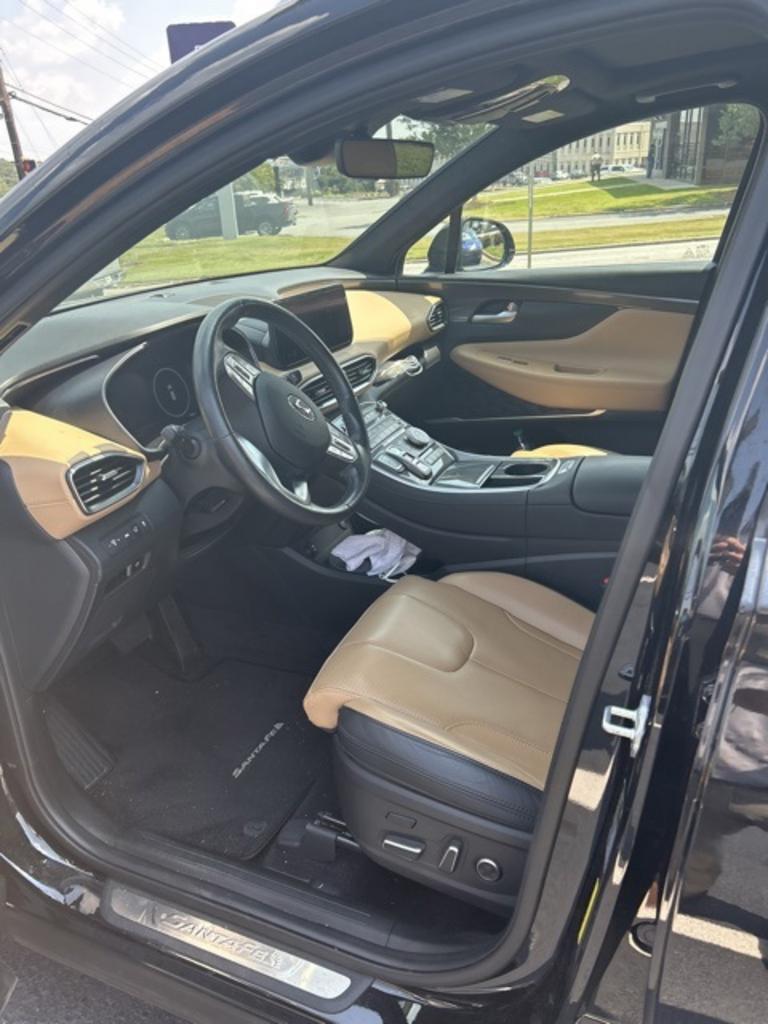 2022 Hyundai Santa Fe - $37,000