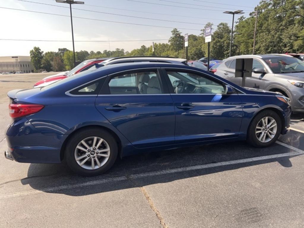 2017 Hyundai Sonata - $9,500