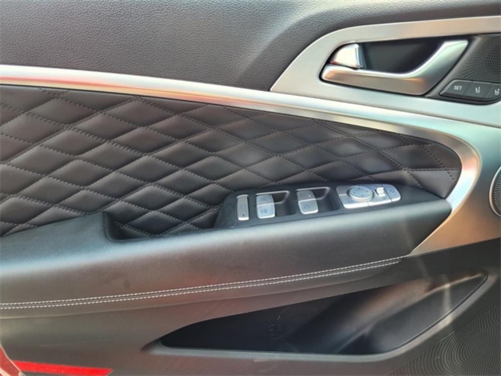 2021 Genesis G70 - $34,000