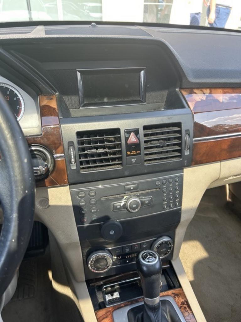 2010 Mercedes-Benz GLK-Class - $8,000