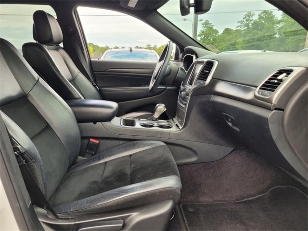 2018 Jeep Grand Cherokee Altitude photo