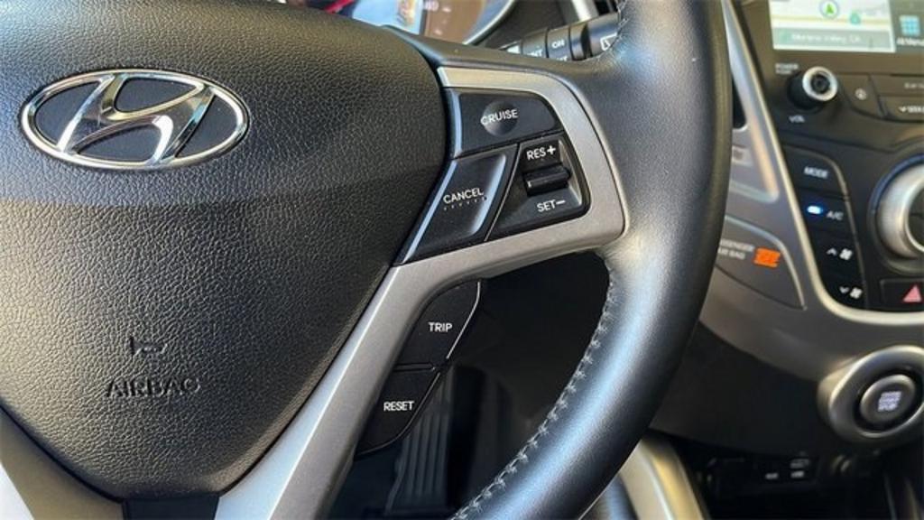 2017 Hyundai Veloster - $17,000