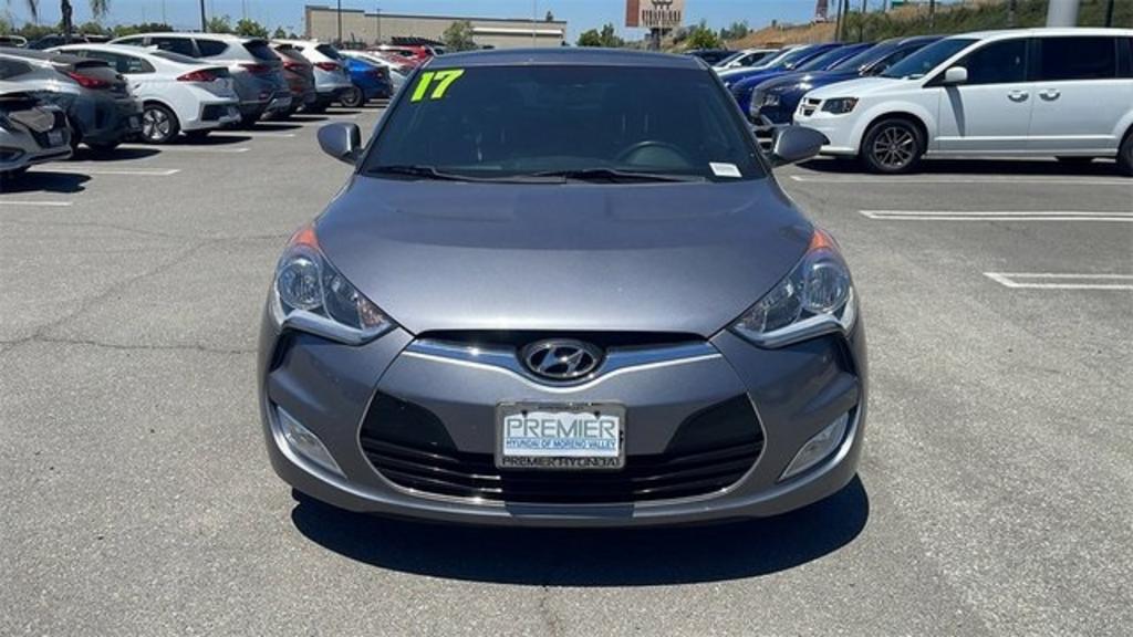2017 Hyundai Veloster - $17,000