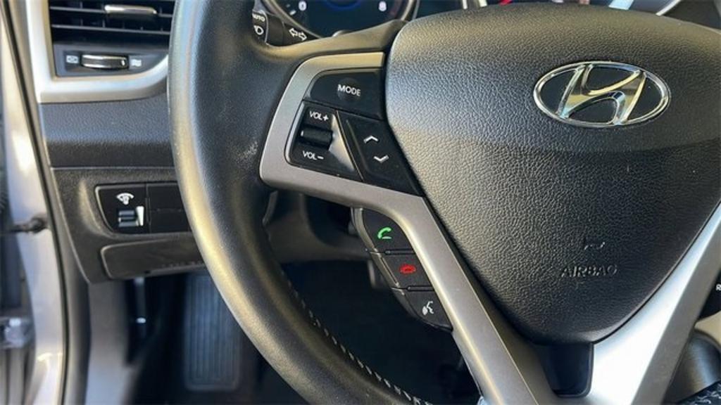 2017 Hyundai Veloster - $17,000