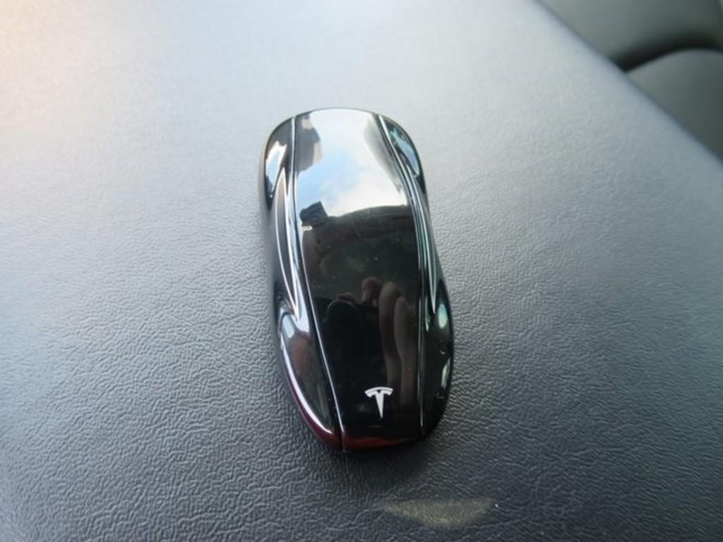2021 Tesla Model 3 - $35,500