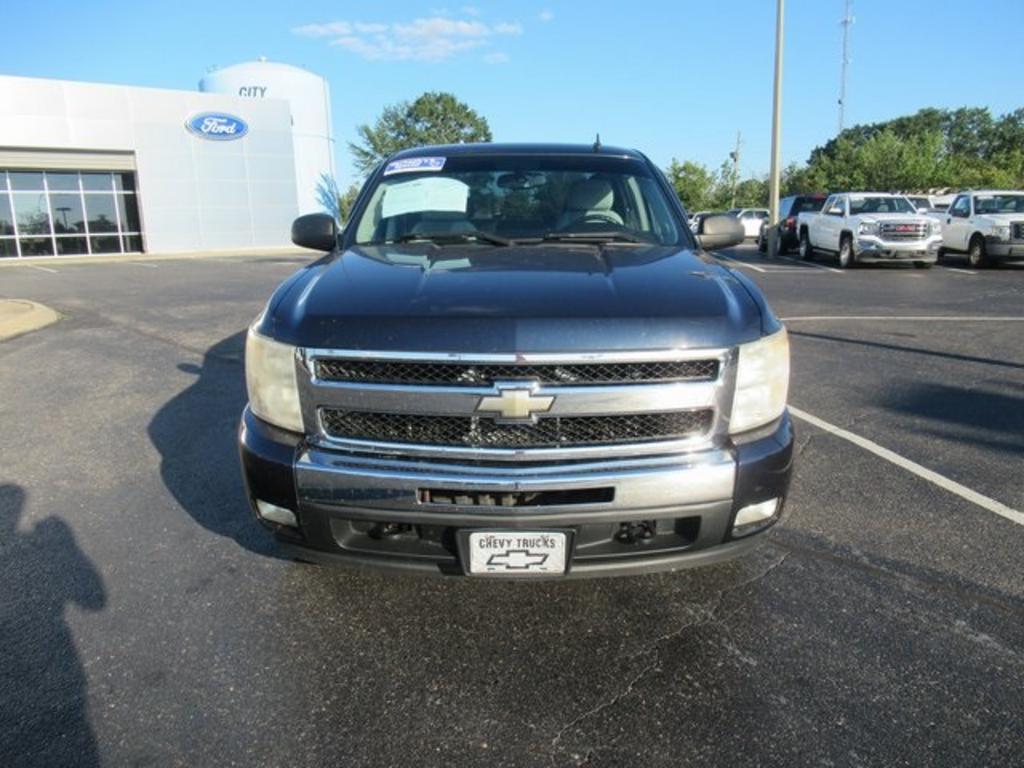 2011 Chevrolet Silverado - $13,500
