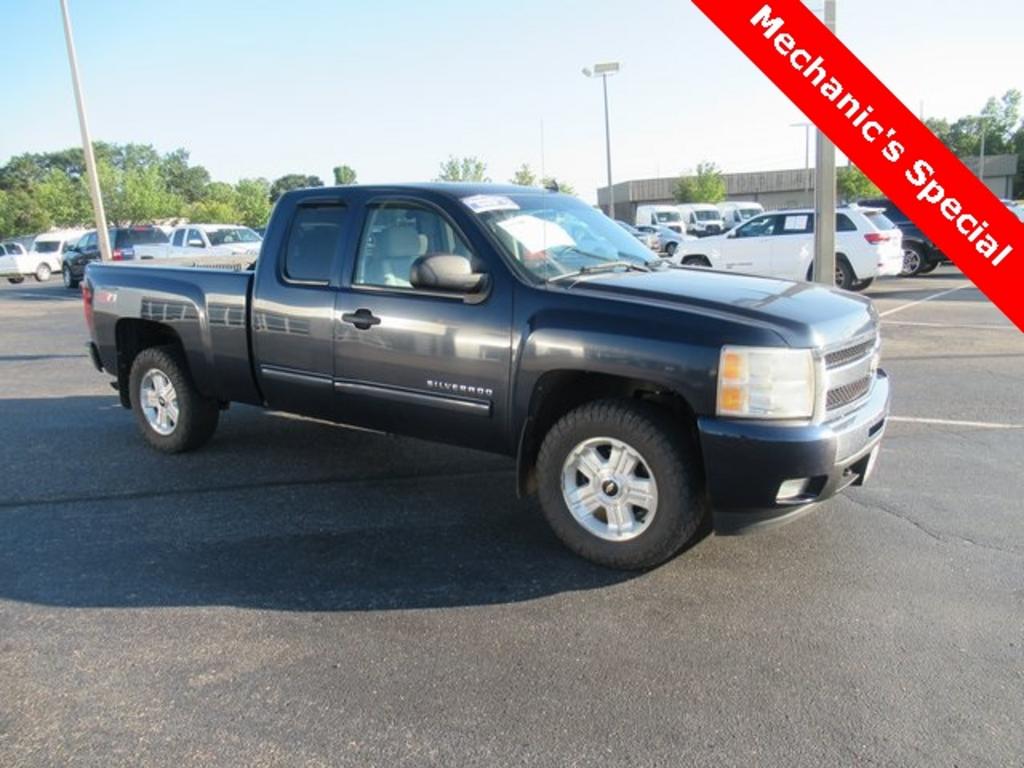 2011 Chevrolet Silverado - $13,500