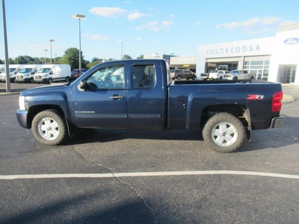 2011 Chevrolet Silverado - $13,500