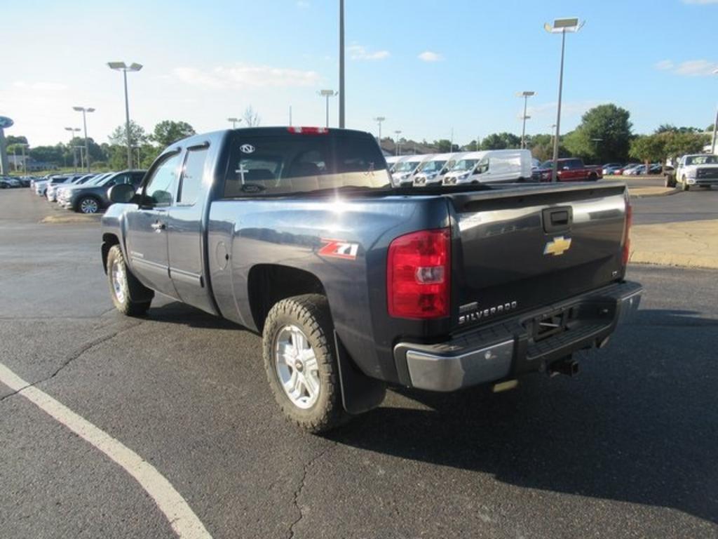 2011 Chevrolet Silverado - $13,500