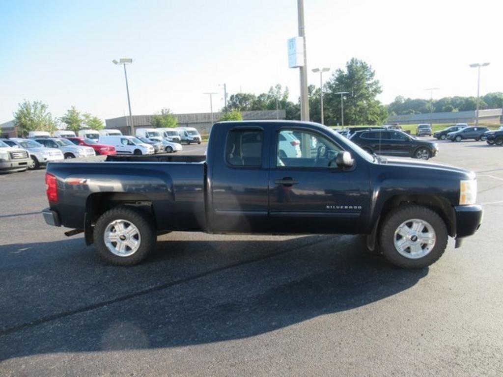 2011 Chevrolet Silverado - $13,500