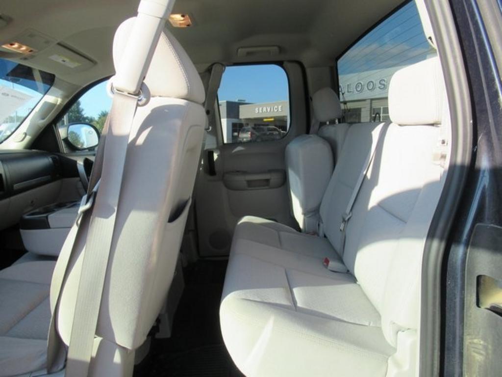 2011 Chevrolet Silverado - $13,500