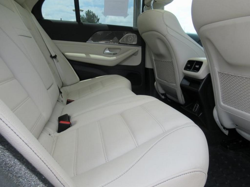 2021 Mercedes-Benz E-Class - $62,000