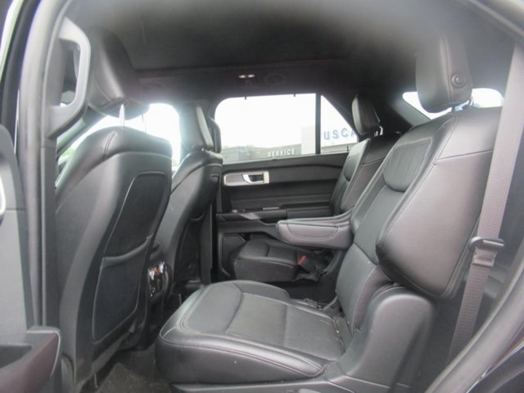 2020 Ford Explorer - $35,000