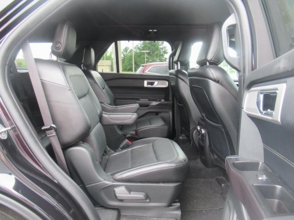 2020 Ford Explorer - $35,000