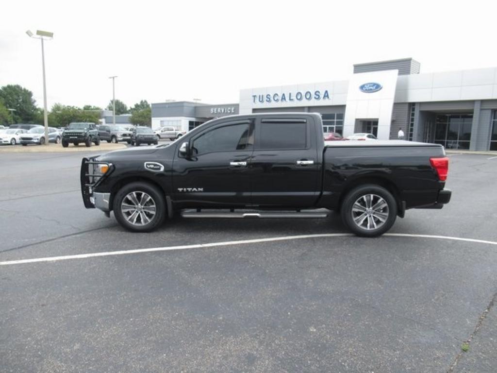 2017 Nissan Titan - $31,000