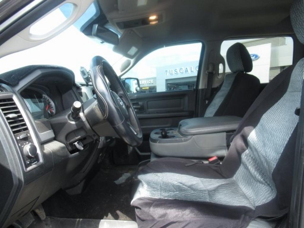 2016 Ram 2500 - $40,000