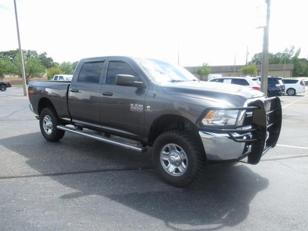 2016 Ram 2500 - $40,000