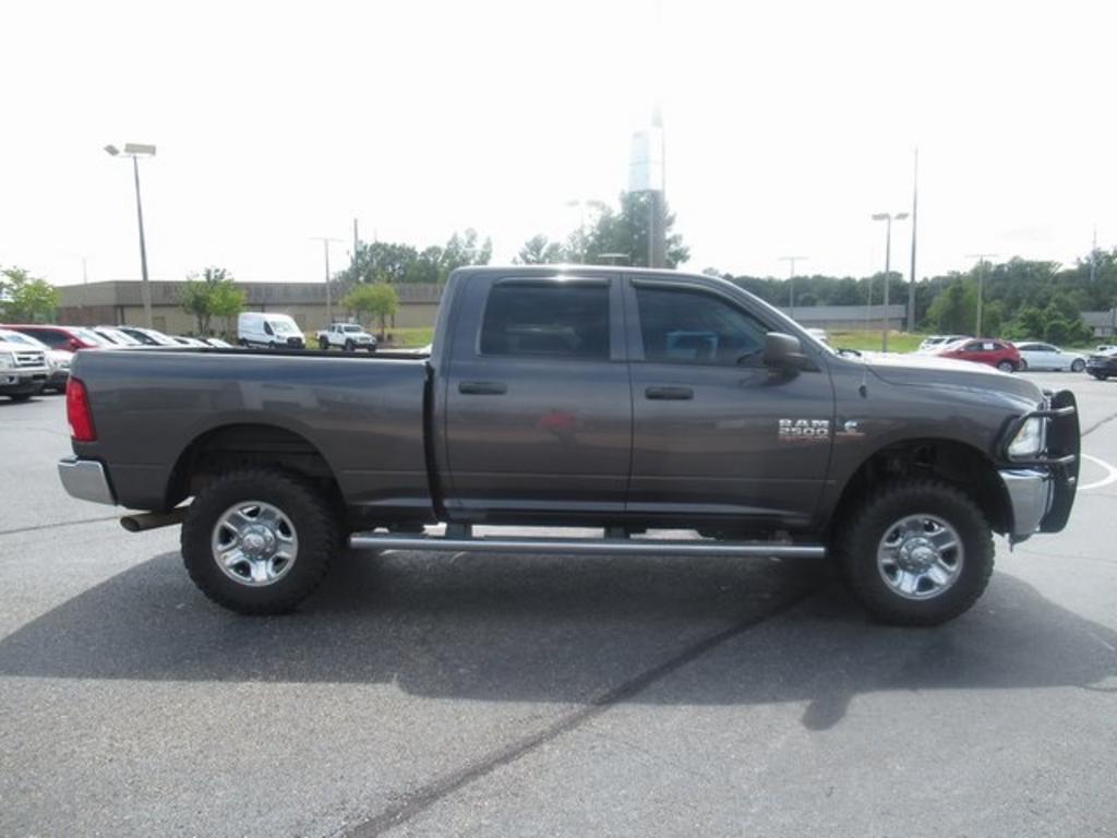 2016 Ram 2500 - $40,000