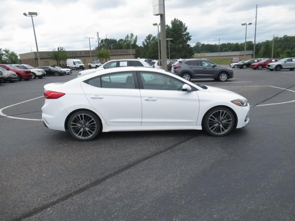 2018 Hyundai Elantra - $13,000