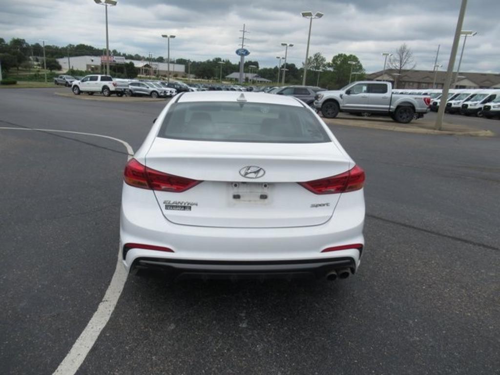 2018 Hyundai Elantra - $13,000