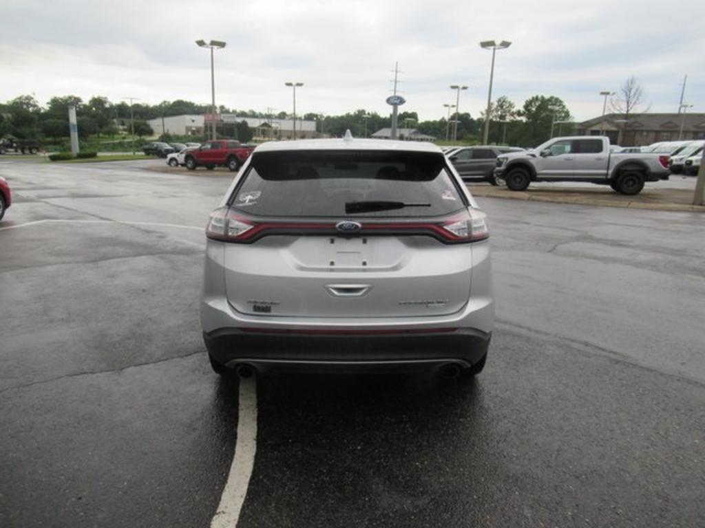 2017 Ford Edge Titanium photo