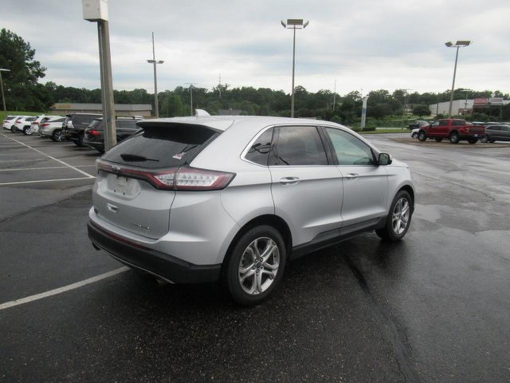 2017 Ford Edge Titanium photo