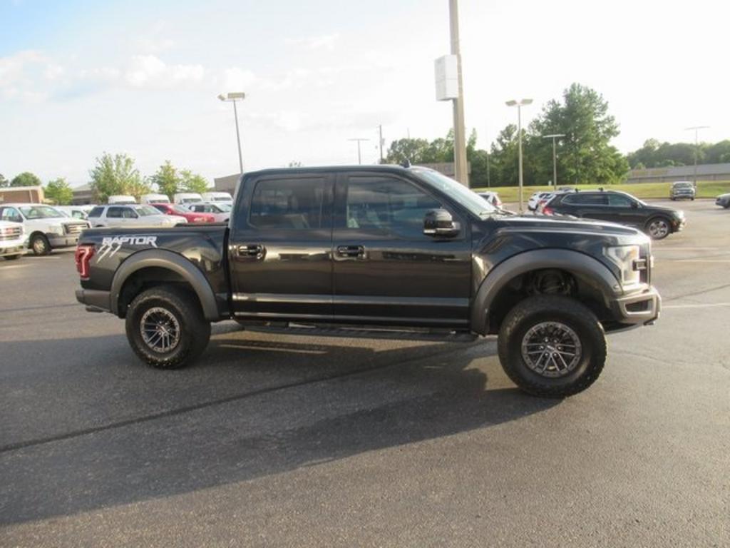 2019 Ford F-150 - $49,500