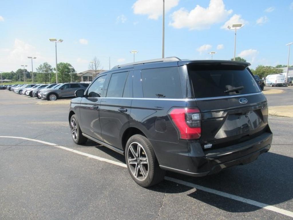 2021 Ford Expedition - $54,000
