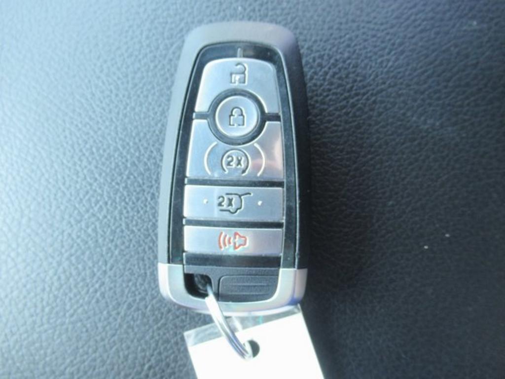 2021 Ford Expedition - $54,000