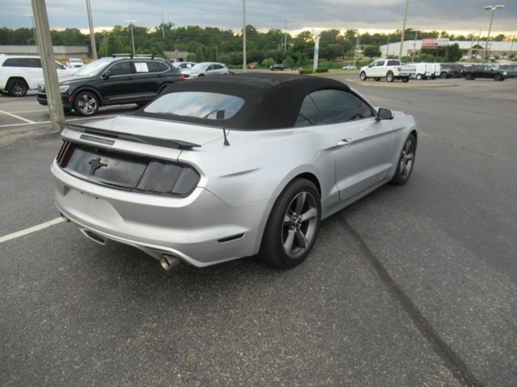 2015 Ford Mustang - $14,000