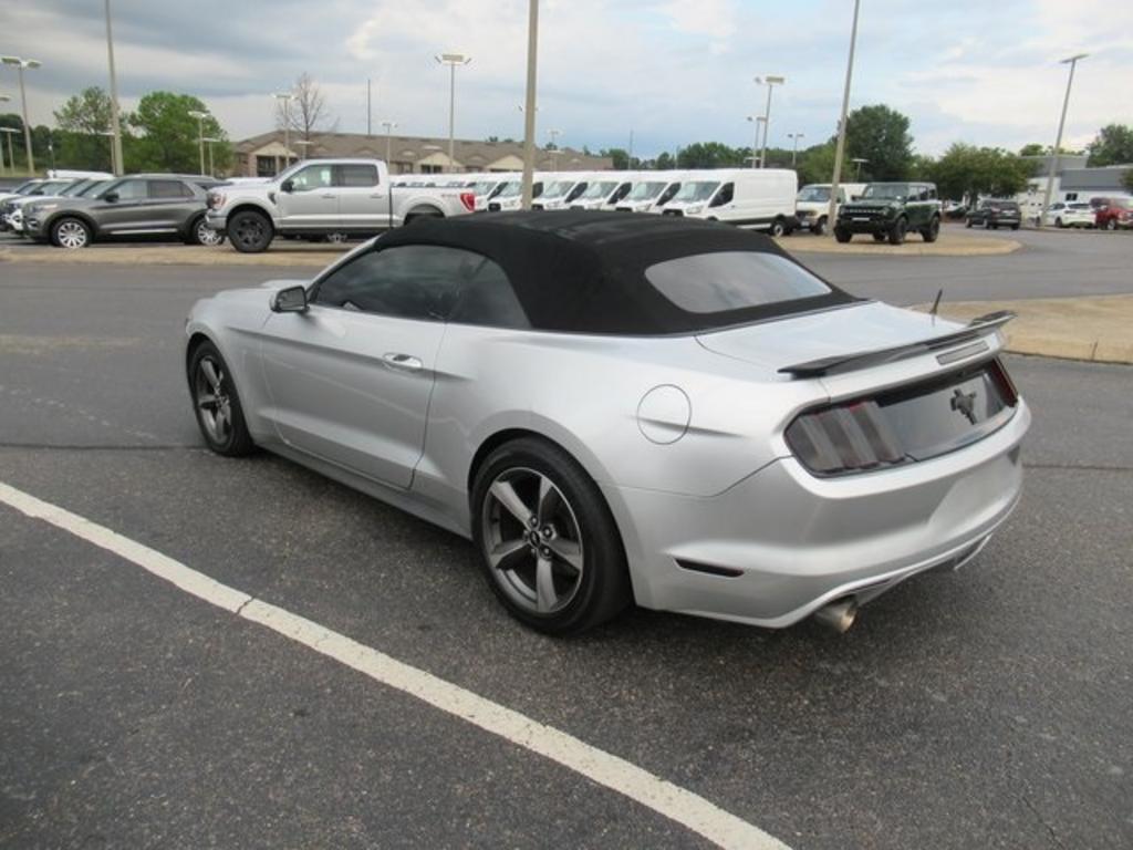 2015 Ford Mustang - $14,000