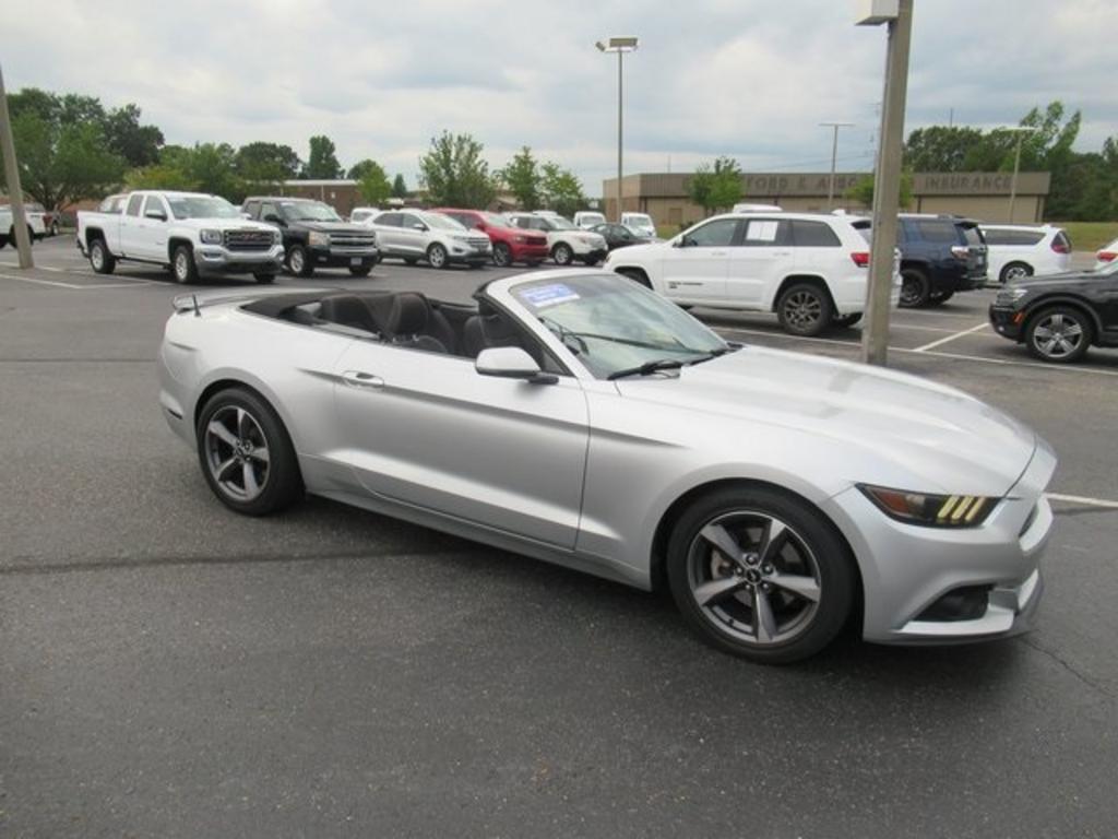 2015 Ford Mustang - $14,000