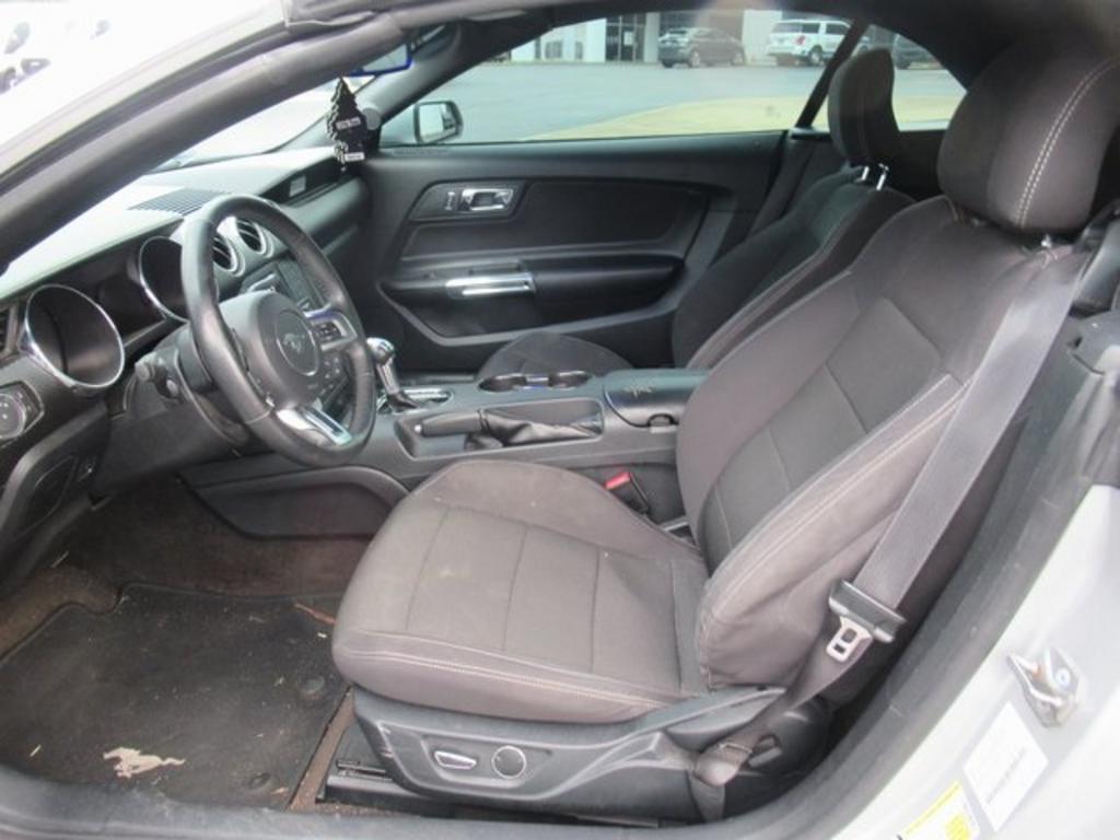 2015 Ford Mustang - $14,000